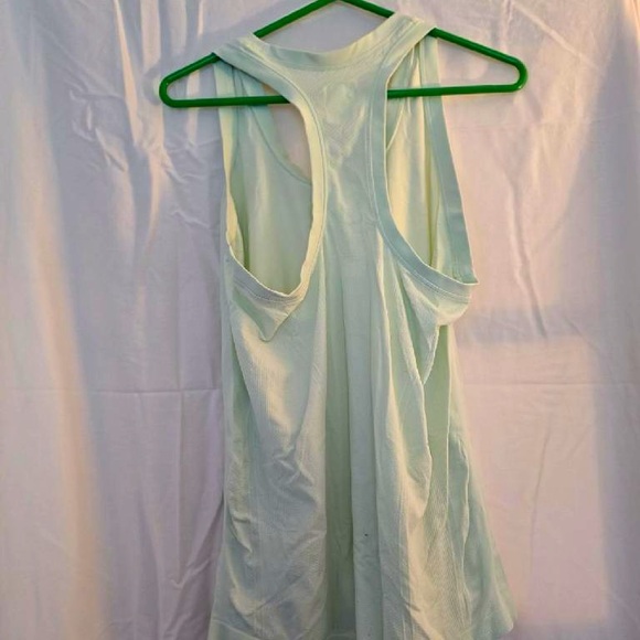 Athleta Tank, size XL - Picture 2 of 3